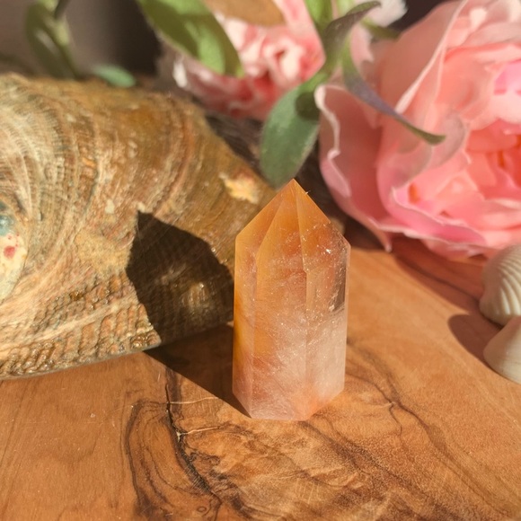 Red Hair Rutilated Quartz Point ✨❤️ - Picture 5 of 7